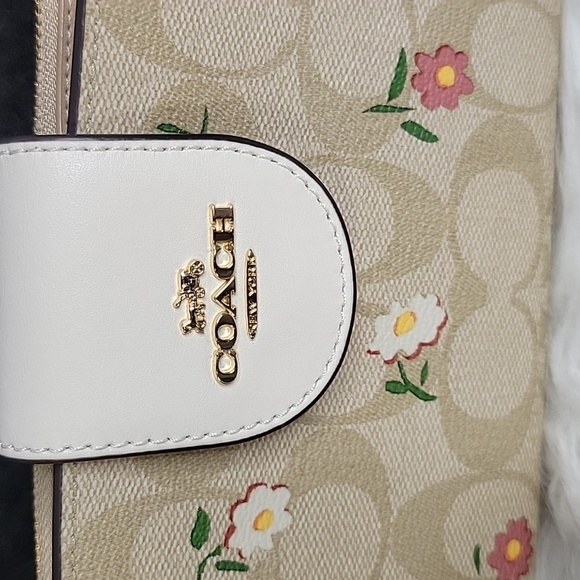 COACH Tech Wallet in Signature Canvas‎ with Nostalgic Ditsy Print - Picture 2 of 7